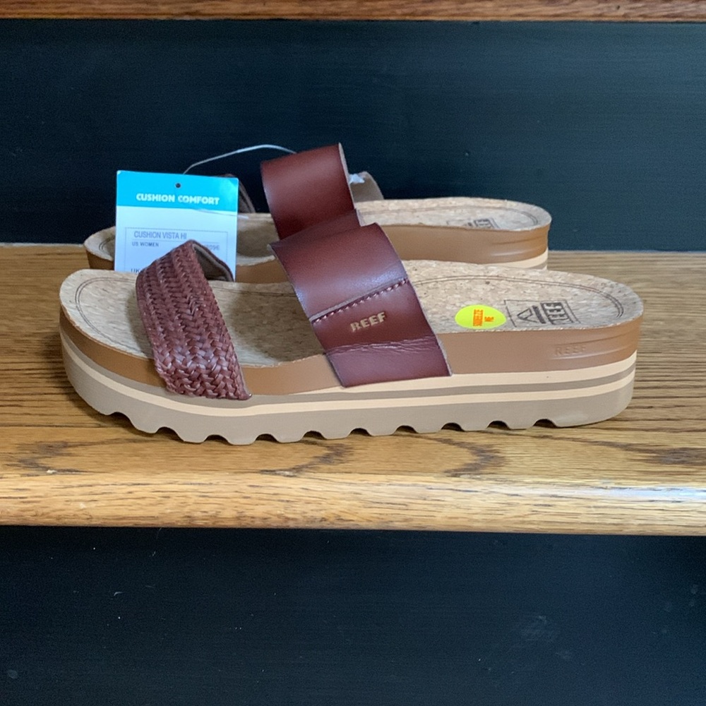 Reef. Chocolate braided sandal various sizes.   ms - Picture 2 of 5